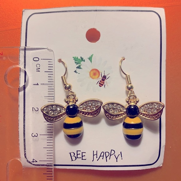 Bee 🐝 happy earrings - Picture 2 of 2